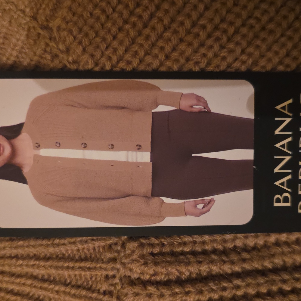 Banana Republic Camel Knit Cardigan L